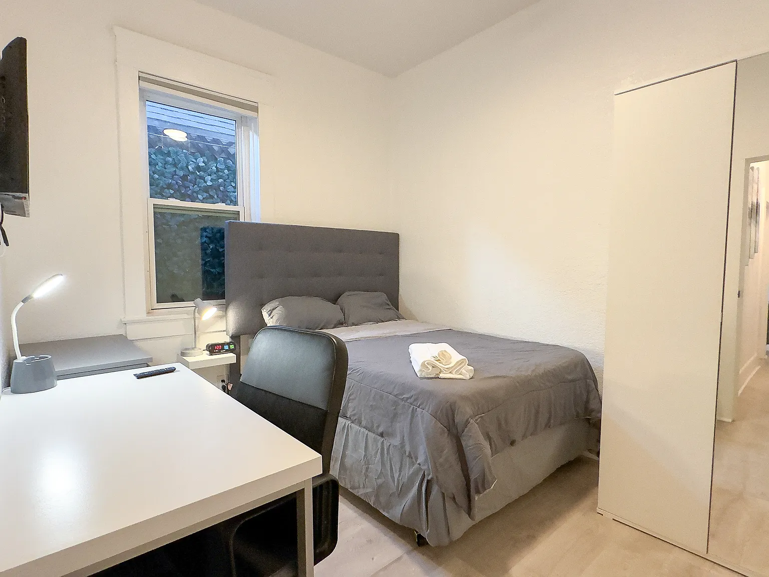 4 bed, 1100 sqft, $1,245 — Photo 1