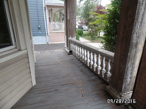 3rd image of 443 Magie Ave