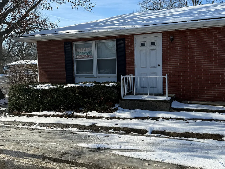 201 W Main St #101