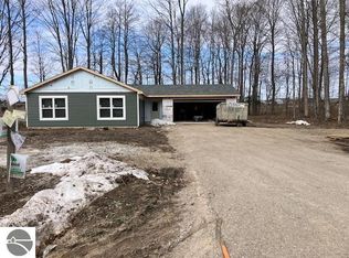 2180 Remington Dr, Kingsley, MI 49649
