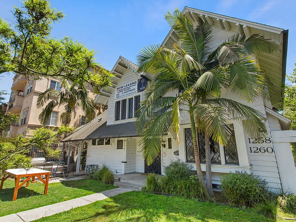 1256 W Adams Blvd