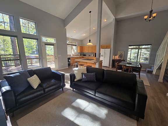 2nd image of 60504 Seventh Mountain Dr