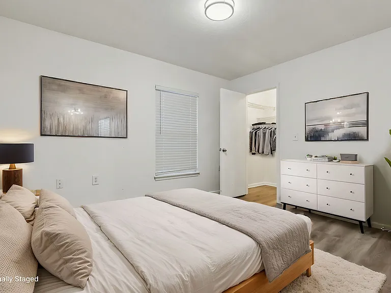 Westgate Apartments — Photo 7