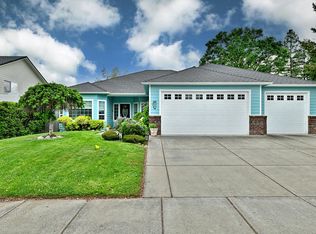 687 White Oak Ave, Central Pt, OR