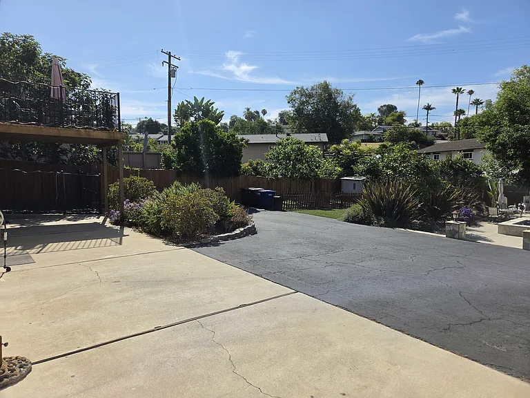 1037 Alta Vista Dr — Photo 44