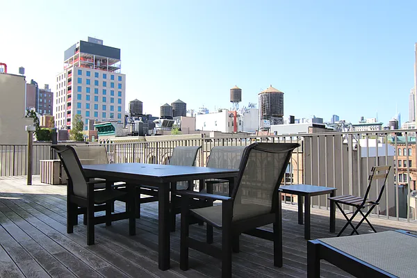 Rented by Compass | media 11