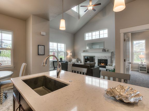 5th image of 2151 Montauk Ln Unit 1