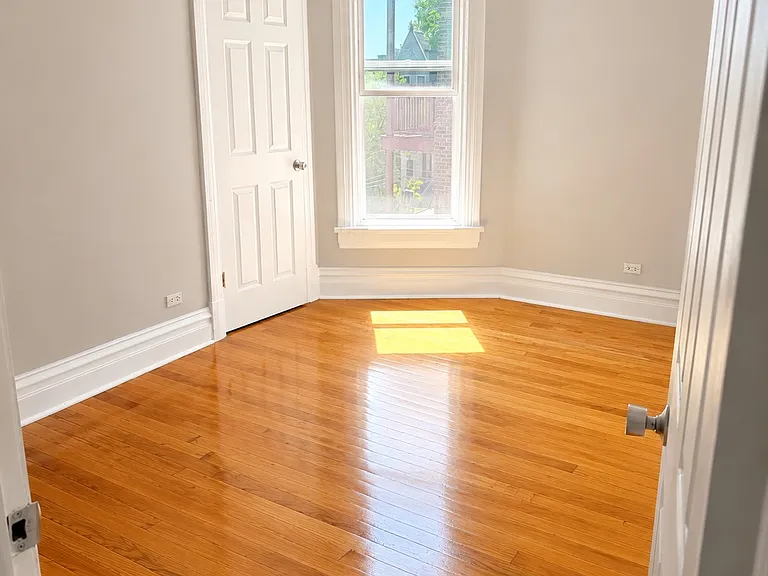 4615 S Vincennes Ave #3 — Photo 7