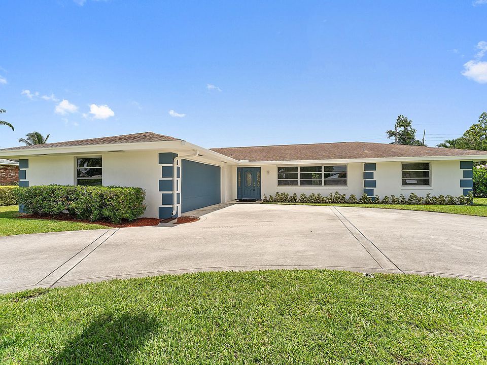 1st image of 8410 Waterway Dr