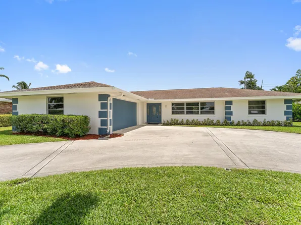 8410 Waterway Dr, Lake Clarke Shores, FL 33406