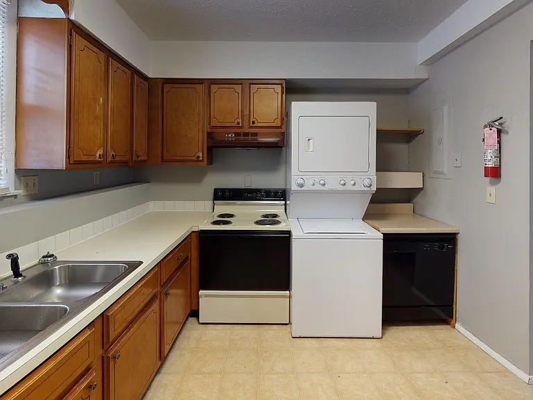 1102 Ohio St #1 — Photo 18