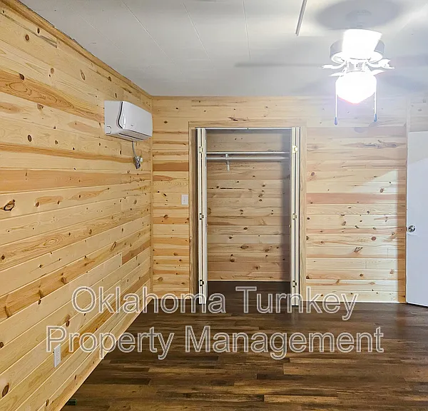 118 N Taft Ave — Photo 7
