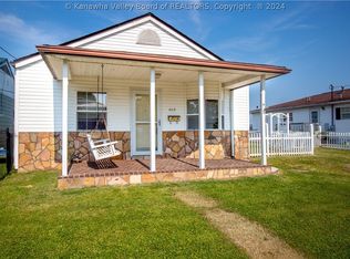 409 Holley St, Saint Albans, WV 25177