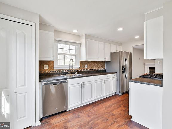 5th image of 14428 Manassas Gap Ct