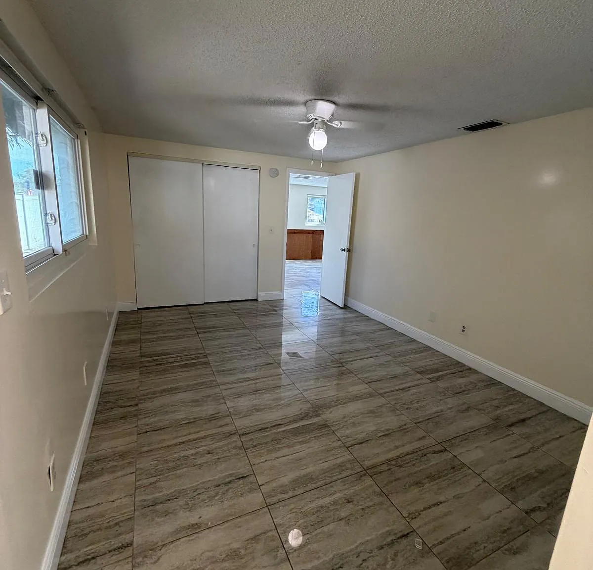 8711 Sage Ct — Photo 3