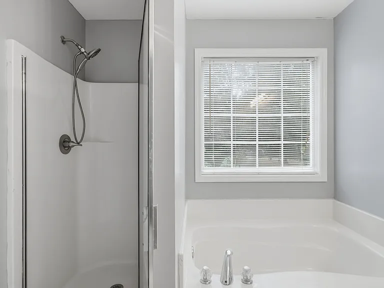 1161 Riverside Run Ln — Photo 16