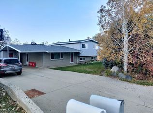 388 E Center St, Centerville, UT 84014