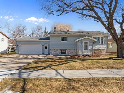 800 Carol Lynn Dr, Little Chute, WI, 54140