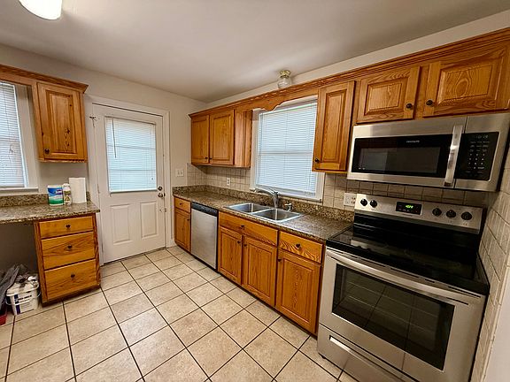 4th image of 600 16th St
