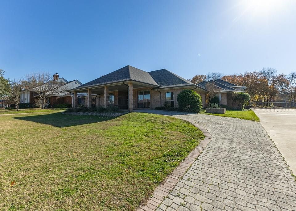 704 Indian Springs Trail