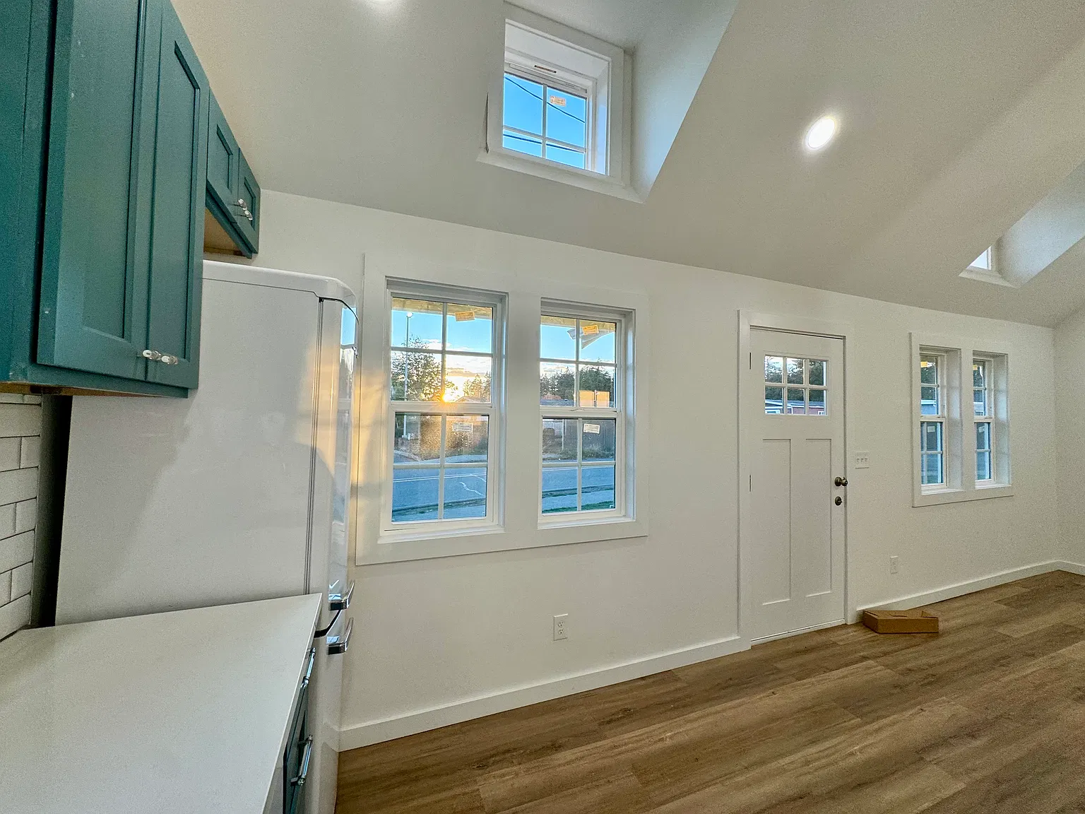 1 bed, $2,050 — Photo 4