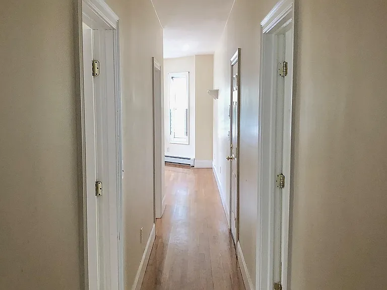 14 Schiller St #3C — Photo 9