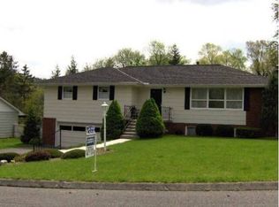 602 Wellington Ln, Cumberland, MD
