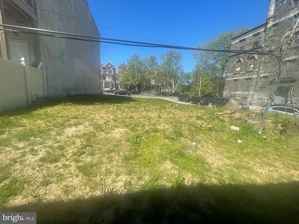2nd image of 1204 W Allegheny Ave