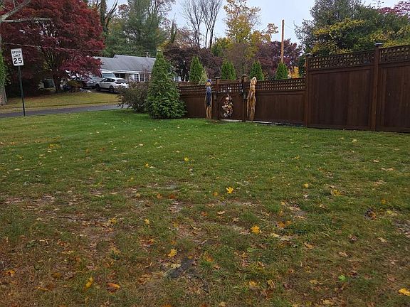 3rd image of 833 Norfolk Rd