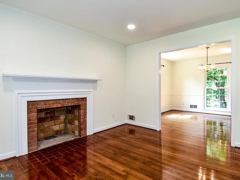 7513 Sebago Rd — Photo 12