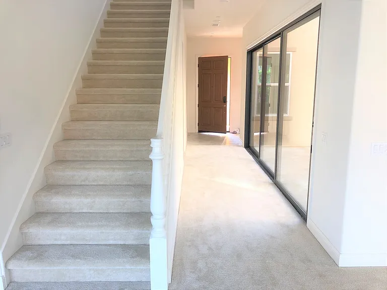 29 Caspian — Photo 5