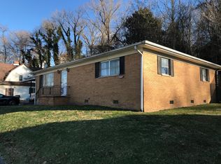 208 E Chester Ave, Middlesboro, KY 40965