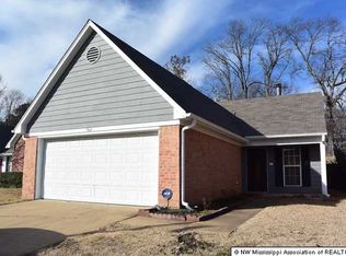 964 Charlotte Ln, Southaven, MS 38671
