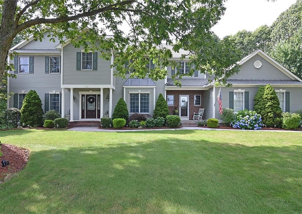 1st image of 172 Finch Ln N