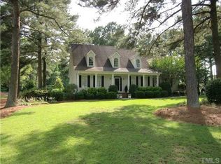 130 Lakeshore Dr, Benson, NC 27504