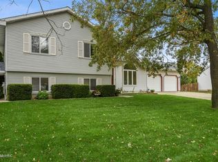 3952 Glen Haven Rd, Saint Joseph, MI 49085