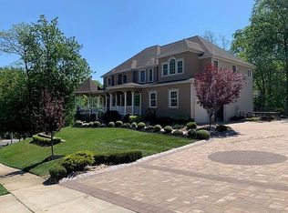 7 Darryl Dr, Morganville, NJ