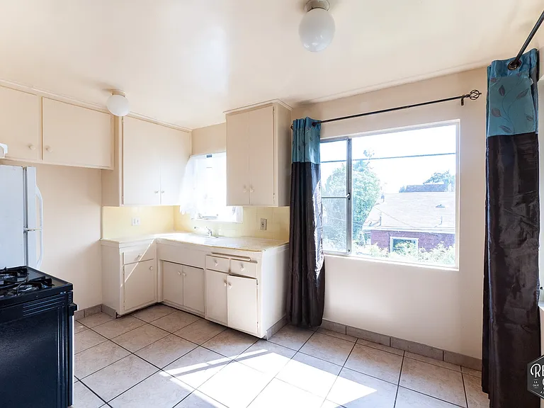 3757 Glendon Ave #D — Photo 3