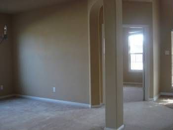3rd image of 203 Tulip Trail Bnd