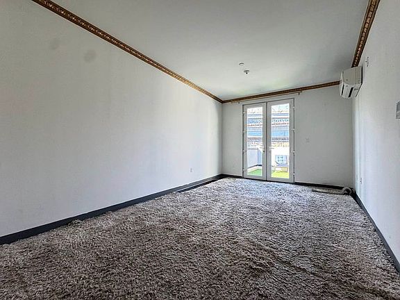 5th image of 428 Wythe Ave #501R