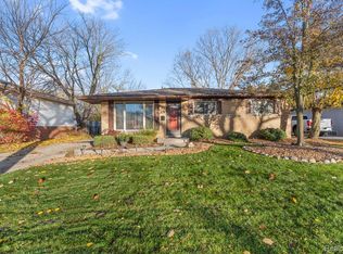 14836 Gary Ln, Livonia, MI 48154