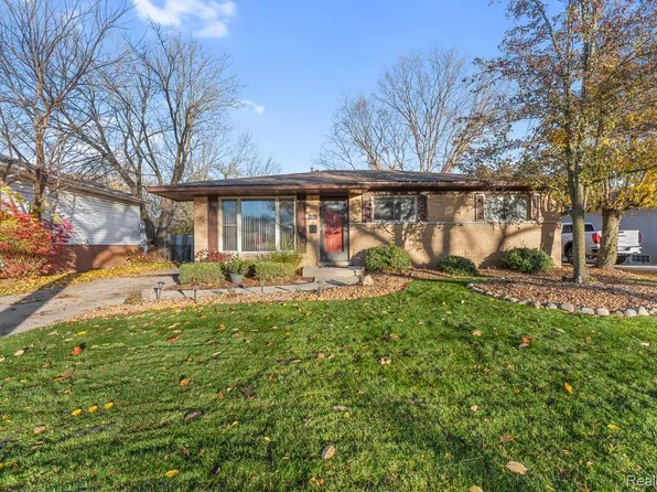 14836 Gary Ln, Livonia, MI 48154