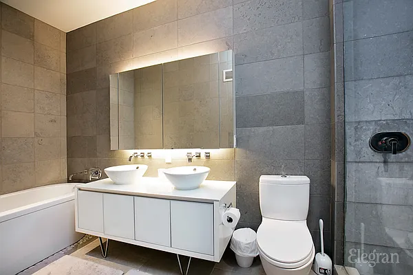 Rented by (Legacy) Elegran | media 12