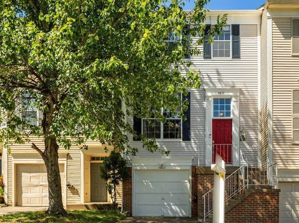16812 Miranda Ln, Woodbridge, VA 22191