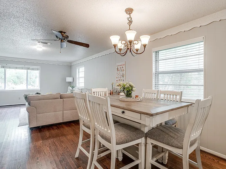 3217 Lubbock Ave #B — Photo 12