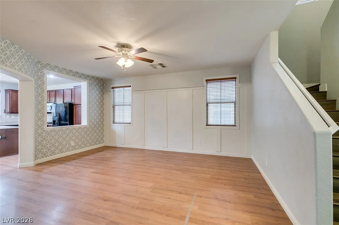 4 bed, 2.5 bath, 1831 sqft, $2,050 — Photo 4