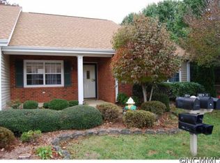 1102 Citation Cir, Hendersonville, NC 28739