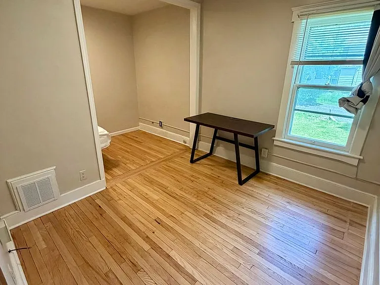 1279 Vestal Ave — Photo 28