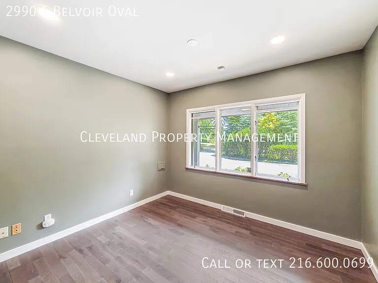 2990 E Belvoir Oval — Photo 3