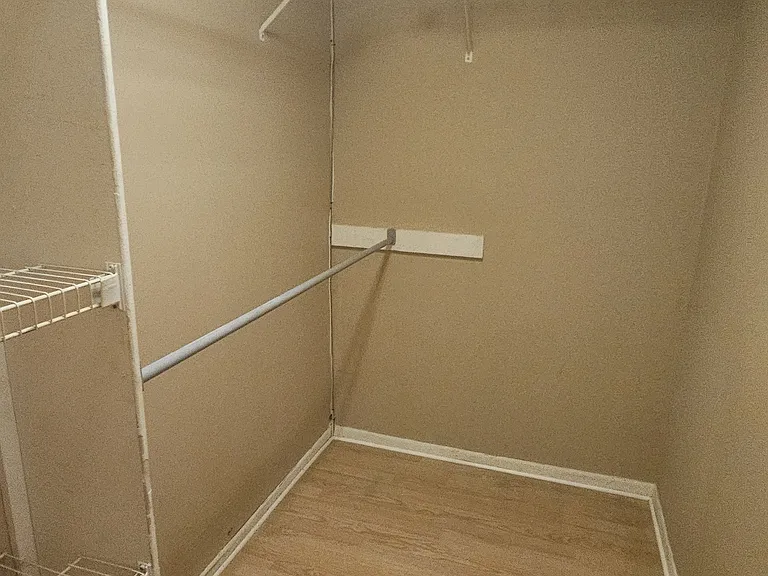 100 Campbell Cir #27 — Photo 5